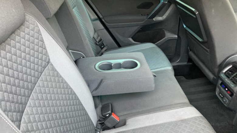 Volkswagen Tiguan 1.4 TSi 125 SE Nav 5dr Petrol Estate